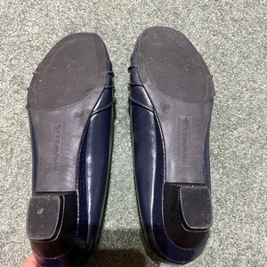 Navy Blue pumps 11/2” heel worn once